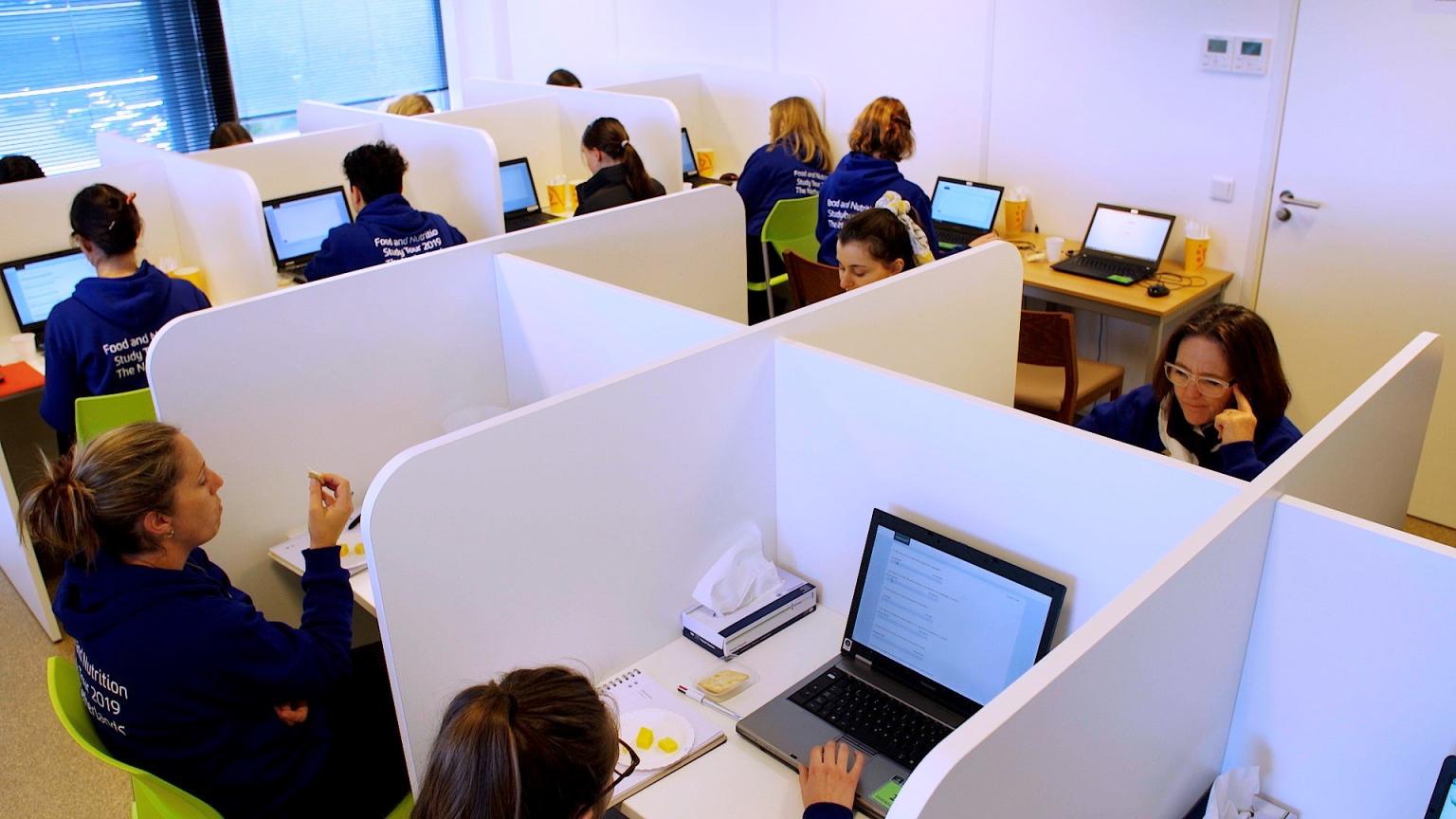 Bezoek studenten Deakin University Australie afbeelding