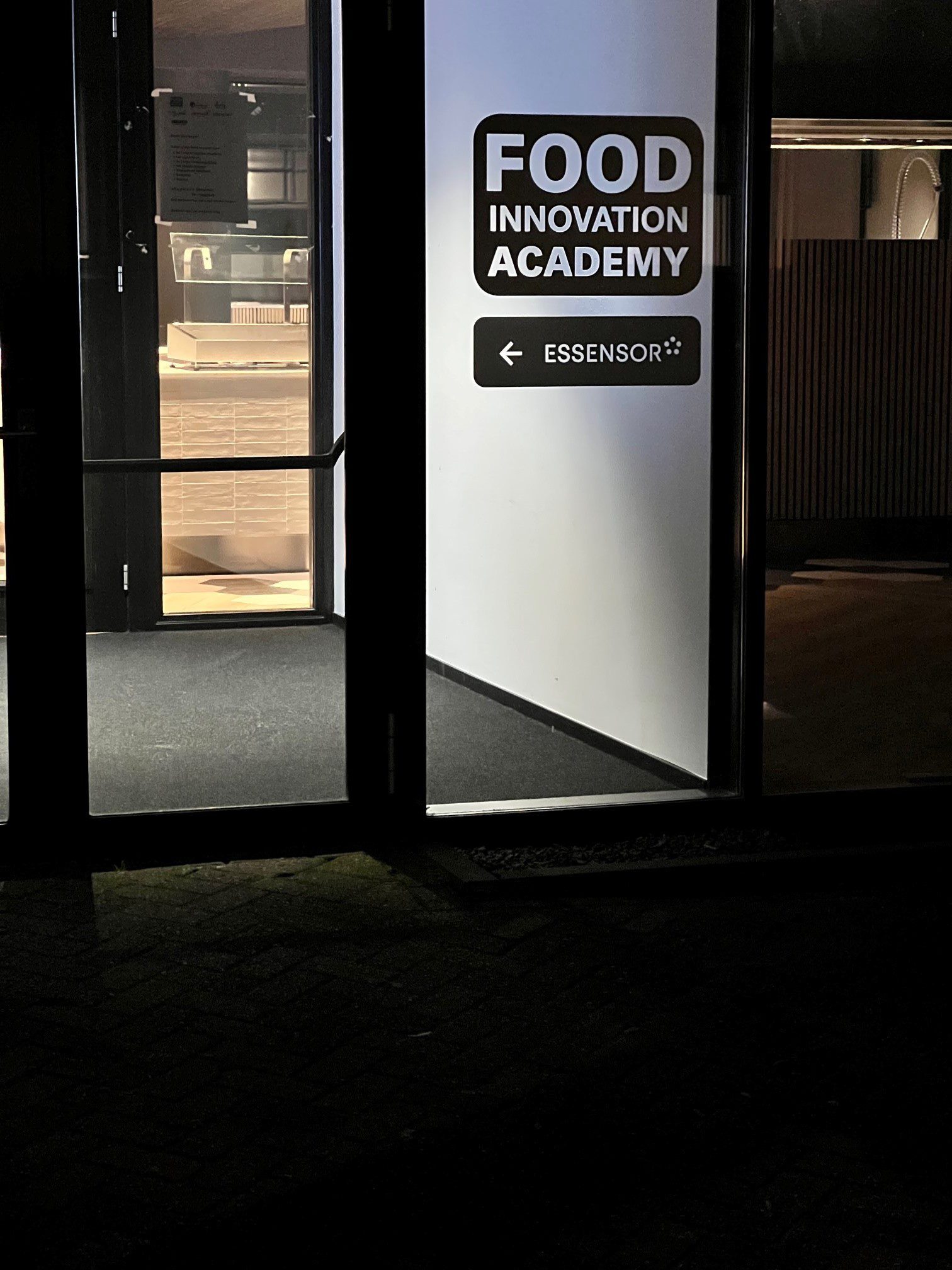 you are welcome & grip on quality afbeelding